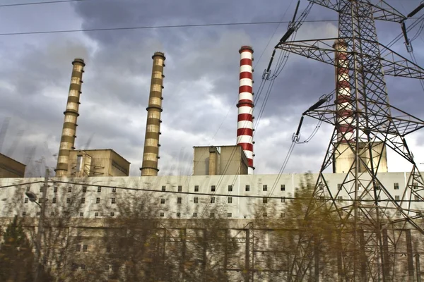 Centrale elettrica a carbone a Tolemaida, Grecia — Foto Stock