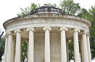 Antik Yunan tapınağı