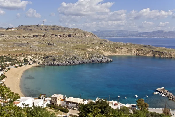 Vesnice lindos na ostrově Rhodos, Řecko — Stock fotografie