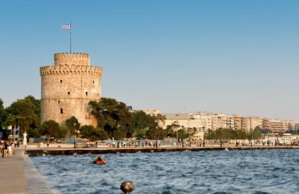 A torre branca na cidade de Salónica, na Grécia — Fotografia de Stock