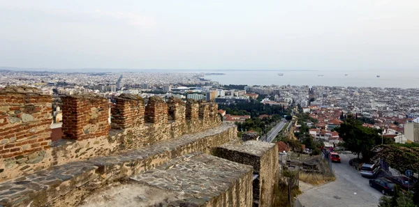 Antiguas murallas bizantinas en la ciudad de Tesalónica en Grecia —  Fotos de Stock