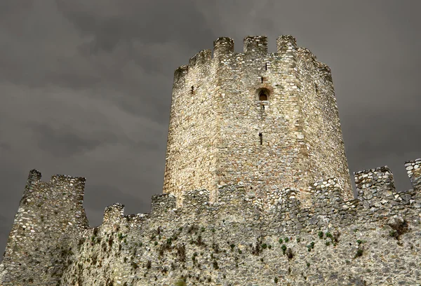 Castello di epoca medievale nel Sud Europa — Foto Stock