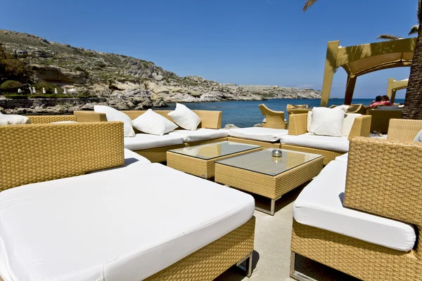 Luxury beach bar at Rhodes island in Greece — Stockfoto