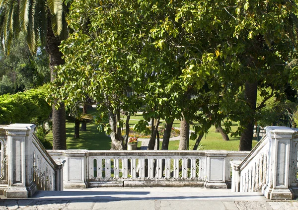 Acheilion palatset på corfu, Grekland — Stockfoto