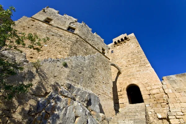 Kasteel bij lindos Akropolis, Rhodos Eiland, Griekenland — Stockfoto