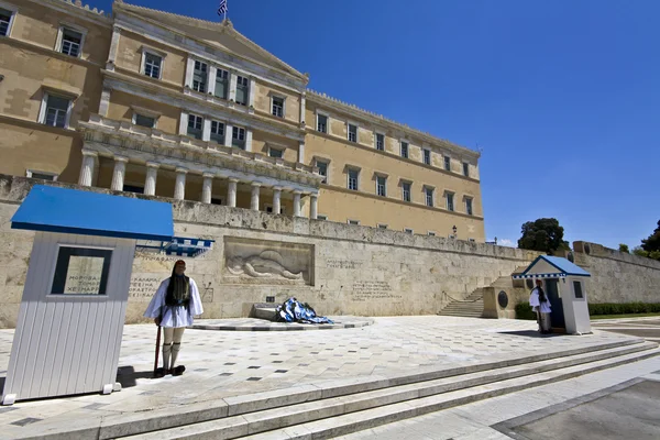 Grecki parlament w mieście Ateny — Zdjęcie stockowe
