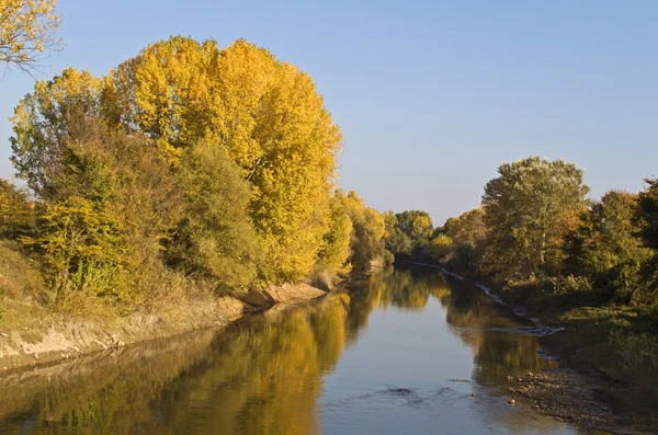 Agitis River nord i Hellas – stockfoto