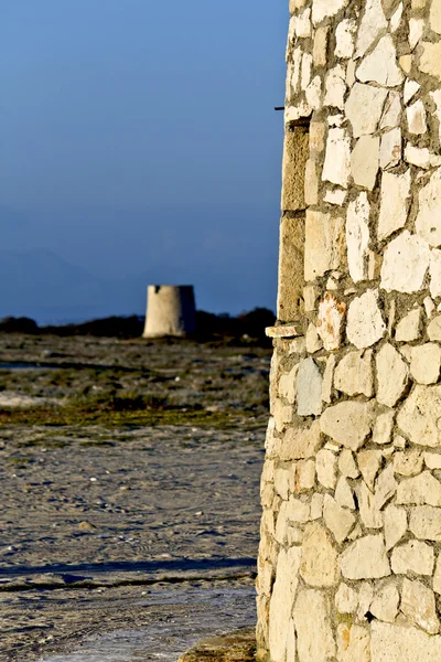Mulino a vento sulla spiaggia Gyra di Lefkada, Grecia — Foto Stock