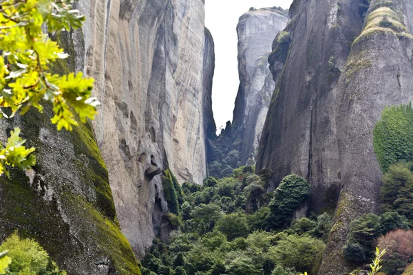 Meteora doruklarına Yunanistan — Stok fotoğraf