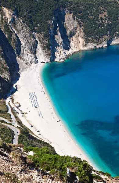 Praia de Mirtos na ilha de Kefalonia, na Grécia — Fotografia de Stock