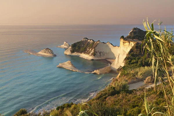 Kaap drastis op het eiland corfu in Griekenland — Stockfoto