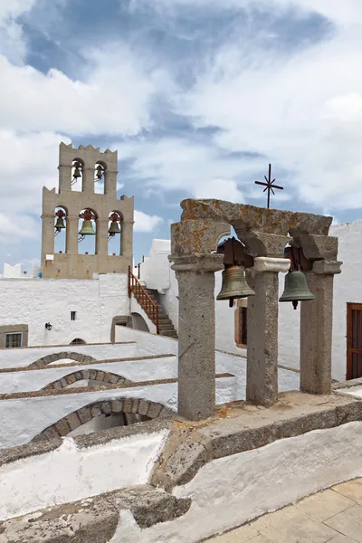 Монастырь Святого Иоанна Богослова на острове Патмос в Греции . — стоковое фото