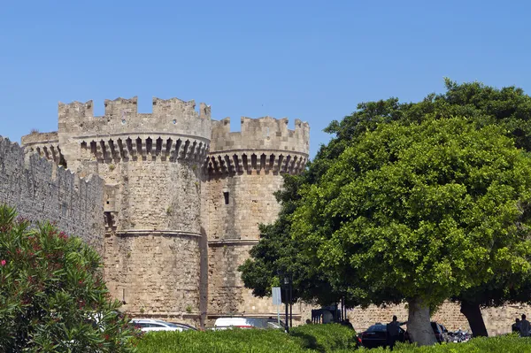 Veduta generale e punti di riferimento della città medievale e del castello dell'isola di Rodi in Grecia — Foto Stock