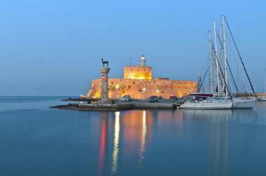 Genel görünüm ve Simgesel ortaçağ şehir ve kale, Rodos Adası Yunanistan