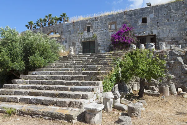 El castillo de los Caballeros y fragmentos antiguos de la isla de Cos en Grecia —  Fotos de Stock