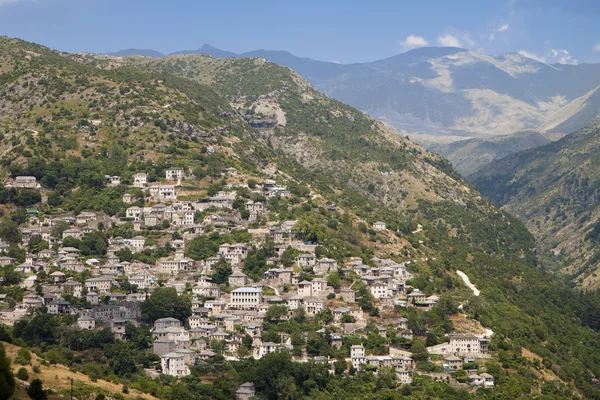 Velha aldeia tradicional na área do Epirus na Grécia Imagens Royalty-Free