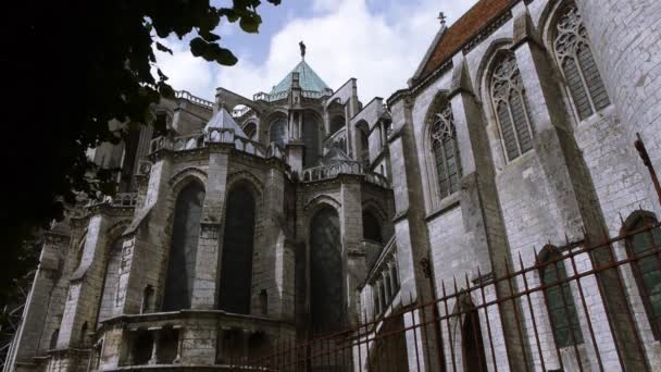 Kathedraal in Frankrijk — Stockvideo