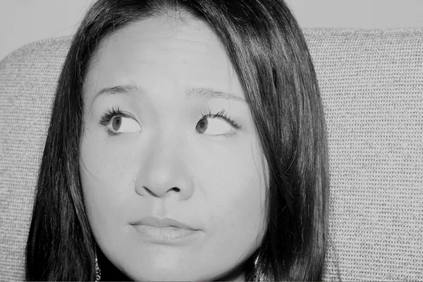 Ein sexy Asian gekonnt posiert für die Kamera Ein sexy Asian gekonnt posiert für die Kamera