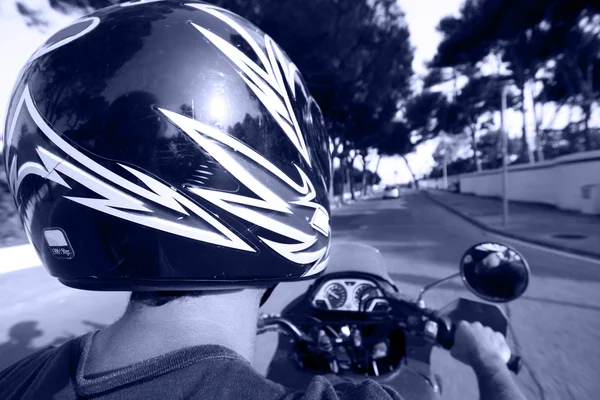 Hombre en moto — Foto de Stock