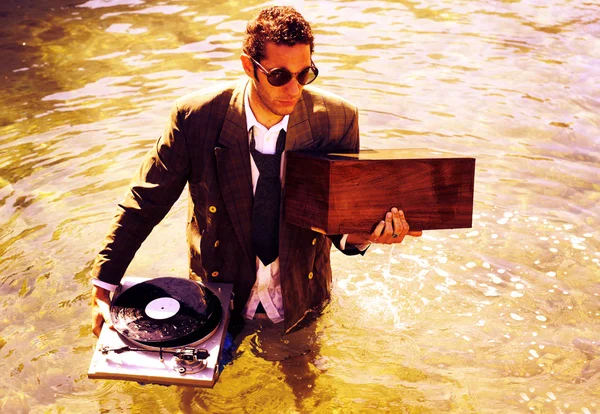 Dj en el mar — Foto de Stock