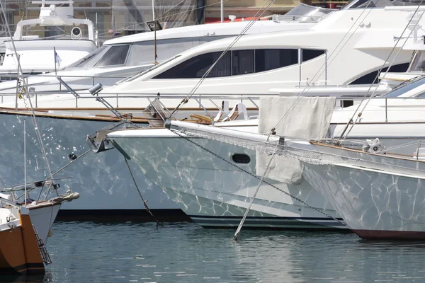 Boat reflections — Stock Photo, Image