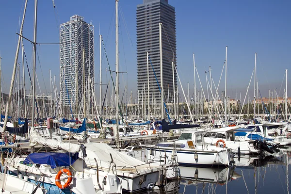 Line of yachts in harbour — Stock Photo, Image