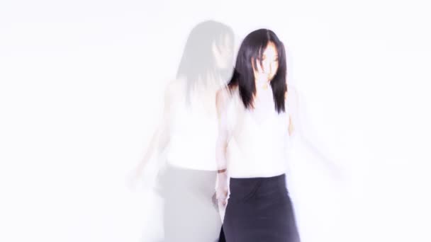 Stop motion d'une femme dansant 