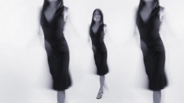 Stop motion d'une femme dansant — Video