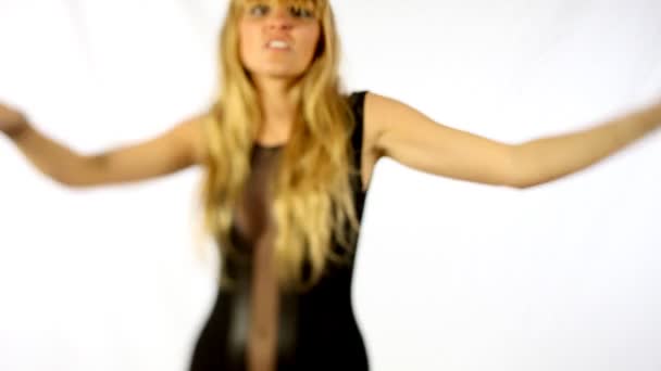 Supersexy Frauen tanzen und necken — Stockvideo