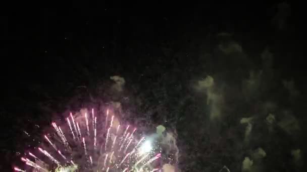 Дивовижне відображення феєрверків під час фестивалю la merce — стокове відео