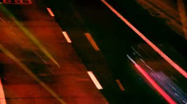 hareket kentsel sahne trafik yolda büyük bir gece karanlığında durdurmak barcelona, İspanya