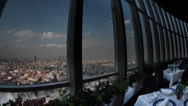 The rotating restaurant at the top of the world trade centre in mexico city — Stock Video