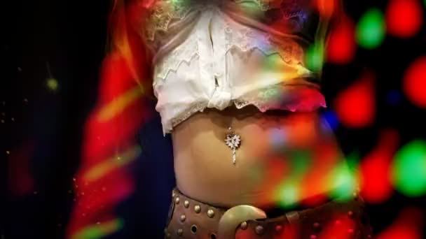 Close up of belly of girl dancing at club — Stock Video