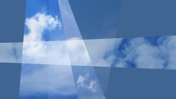 Tiro panning através de belas nuvens em movimento e céu — Vídeo de Stock