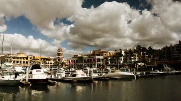 Panorama timelapse del puerto y barcos en Cabo San Lucas, México — Vídeos de Stock