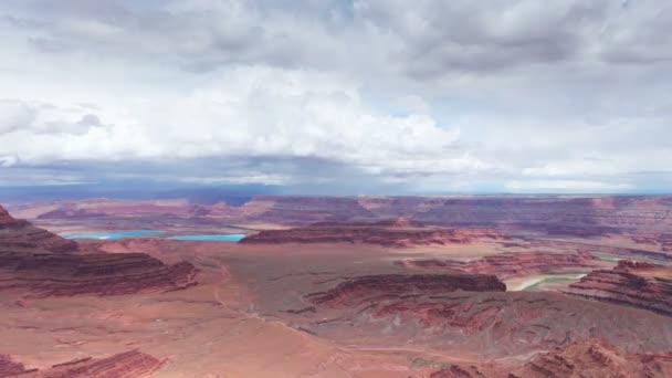 Το εκπληκτικό σχηματισμοί βράχων στο canyonlands, Γιούτα, ΗΠΑ — Αρχείο Βίντεο