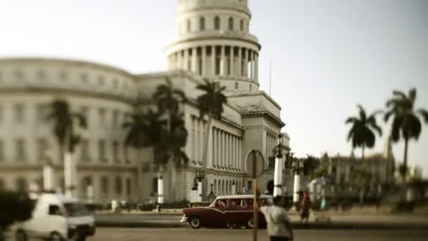 Timelapse del edificio capitolio en el centro de havana, cuba — Vídeos de Stock