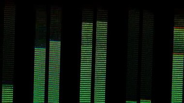 müzik grafik dengeleyicilerimiz ve ses analizi klibi