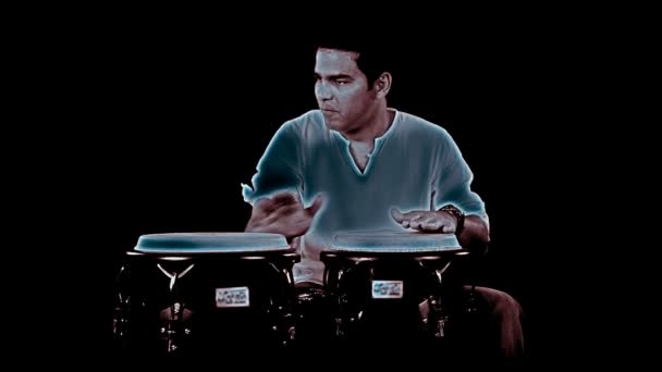 Kongo-Schlagzeuger tritt auf. — Stockvideo