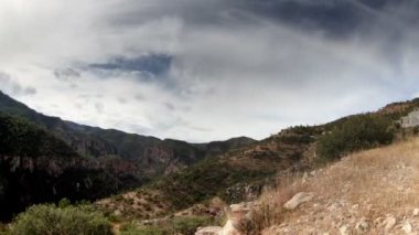 İnanılmaz bakır kanyonun (Barrancas del Cobre Timelapse)