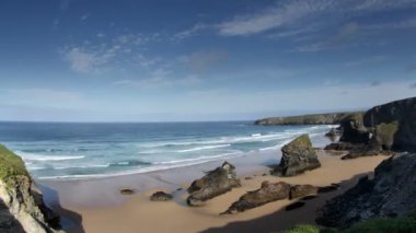 crackington haven cornwall sahilindeki İngiltere'de çarpıcı ve dramatik şeridinin Timelapse