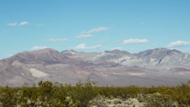 View of a mountain range in death valley — Stock Video