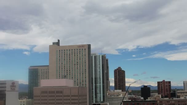 Blick auf die Skyline von Denver, colorado — Stockvideo