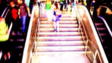 Metro giriş barcelona İspanya yukarı ve aşağı gidiyor