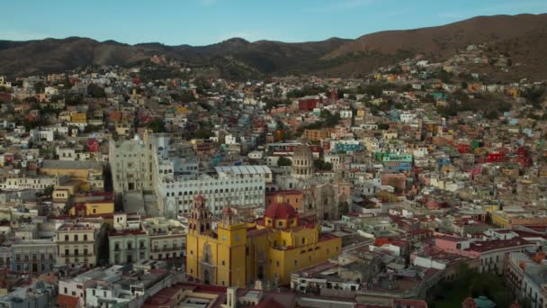 Zeitraffer der wunderschönen Skyline der Stadt Guanajuato, Mexiko. — Stockvideo