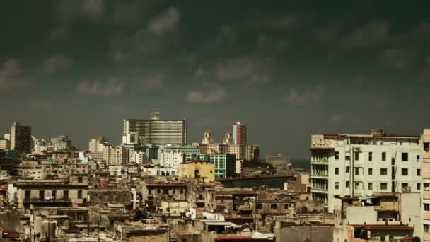 Гавана горизонта снимок с террасы на крыше, Куба — стоковое видео