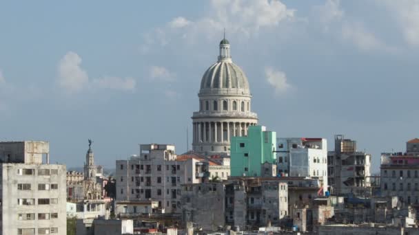 タイムラプス カピトリオ建物、キューバのハバナのスカイライン — ストック動画