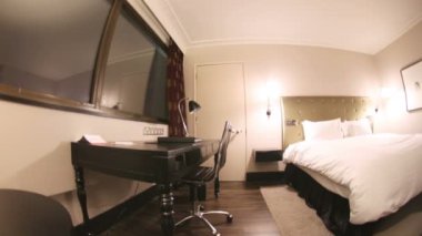 5 yıldızlı akıllı iş tarzı otelde bir kaydırma vurdu