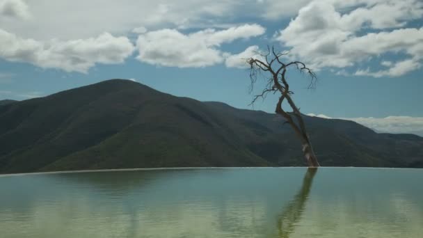 Timelapse of the unique and beautiful landscape of hierve al aqua — Stock Video