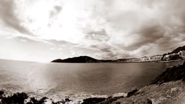 Una vista de la costa en ibiza — Vídeos de Stock